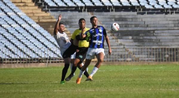 Altos joga 80 minutos com um a menos, segura pressão do Corisabbá e vence no Albertão