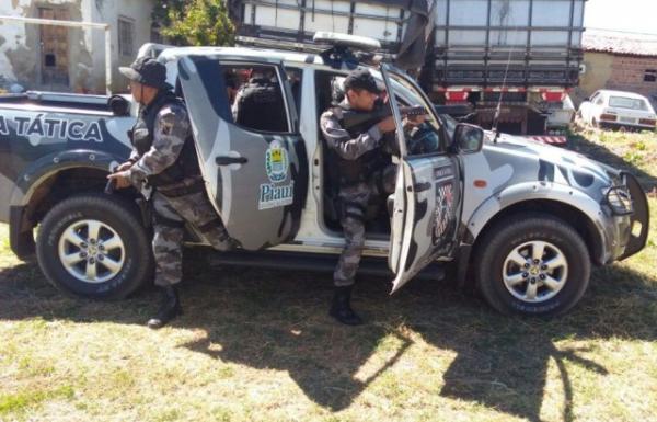 Homem é detido pela Força Tática de Floriano