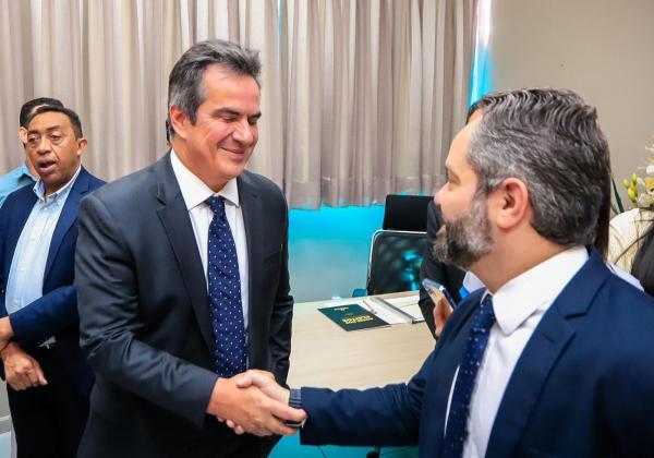 Senador Ciro Nogueira realiza um dia inteiro de reuniões e atende prefeitos, vereadores e lideranças de todo o Piauí (Imagem:Suyane Mesquita / ASCOM)