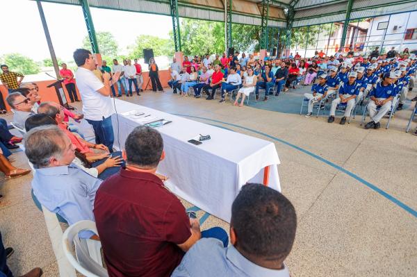 Rafael Fonteles autoriza obras de pavimenta&ccedil;&atilde;o e anuncia novos investimentos em Naz&aacute;ria.(Imagem:Divulga&ccedil;&atilde;o)