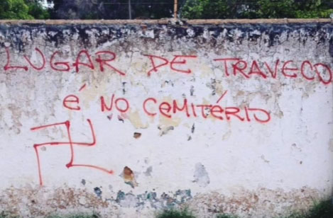 Polícia vai investigar frase transfóbica em cemitério de Teresina