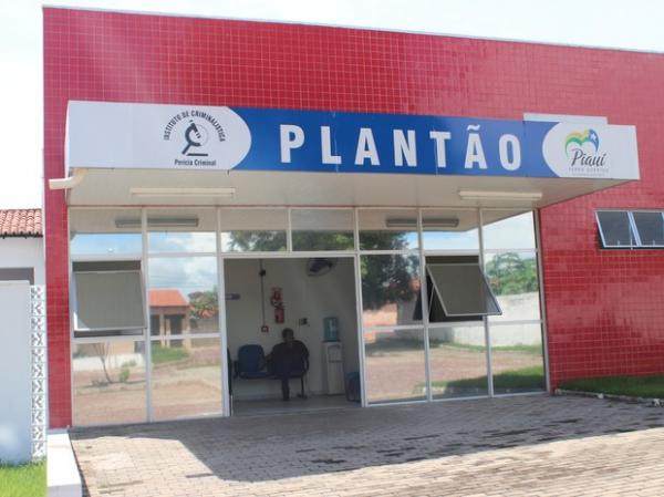 Sem exame de DNA, mãe espera liberação de corpo da filha há 20 meses