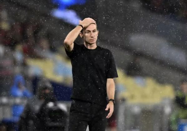Filipe Lu&iacute;s em Flamengo x Lan&uacute;s(Imagem:Andr&eacute; Dur&atilde;o)