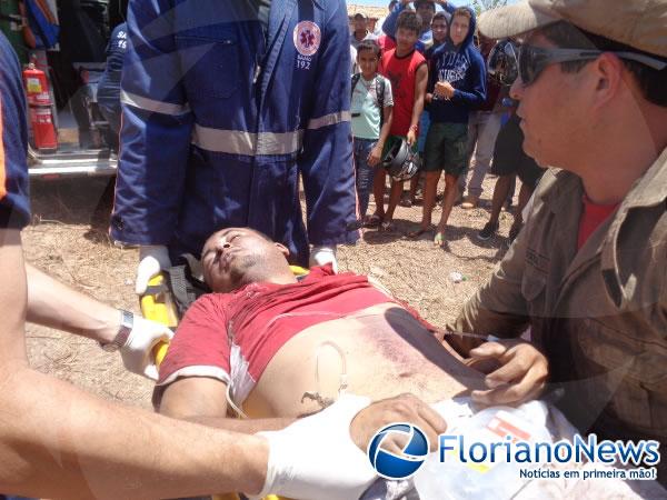 Caminh&atilde;o tomba e motorista morre em acidente na PI 140.(Imagem:FlorianoNews)