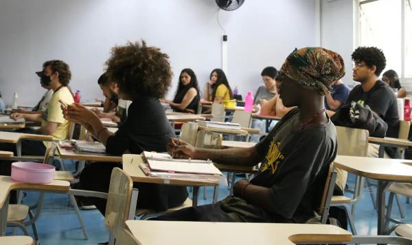 Cursinho preparat&oacute;rio para o vestibular da Universidade de S&atilde;o Paulo - USP Leste.(Imagem:Rovena Rosa/Ag&ecirc;ncia Brasil)