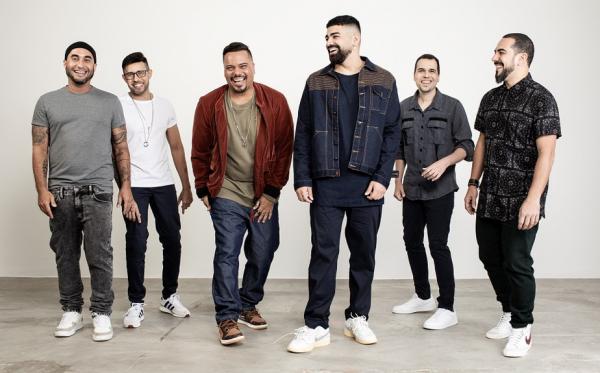 Dilsinho e Sorriso Maroto convergem dois estilos de pagode no álbum "Juntos"