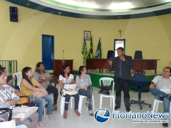 SENATEPI e Prefeitura de Floriano discutiram sal&aacute;rios e plano de carreira da Enfermagem(Imagem:FlorianoNews)