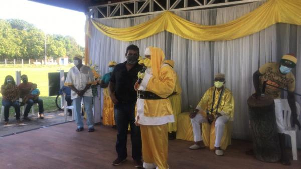 Renato Costa durante a apresenta&ccedil;&atilde;o da live(Imagem:FlorianoNews)