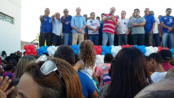 Ciro Gomes participa da inaugura&ccedil;&atilde;o do comit&ecirc; de Didi Nunes em Floriano.(Imagem:ASCOM)