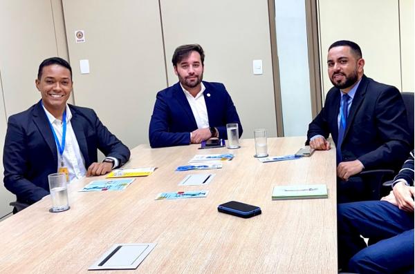 Secom e Minist&eacute;rio das Comunica&ccedil;&otilde;es dialogam sobre implanta&ccedil;&atilde;o de programas federais no munic&iacute;pio(Imagem:Secom)