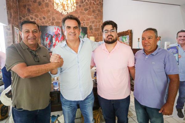Ciro Nogueira amplia apoios e recebe adesão de prefeitos do PT e do PSD