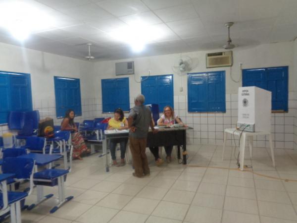 Floriano registra manh&atilde; de vota&ccedil;&atilde;o tranquila.(Imagem:FlorianoNews)