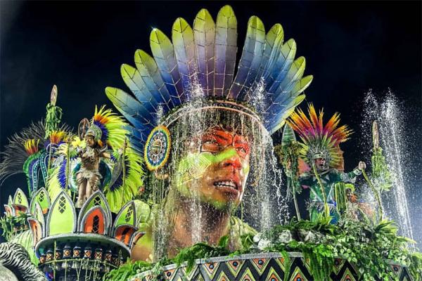 Vila Isabel, Salgueiro e Beija-Flor se destacam com luxo, samba-chiclete e pouca crítica social