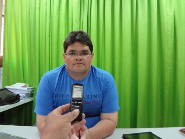 Professor Odim&oacute;genes Soares(Imagem:FlorianoNews)