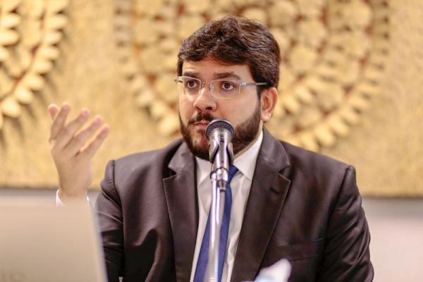 Rafael Fonteles cumpre agenda no interior representando o governador nas convenções