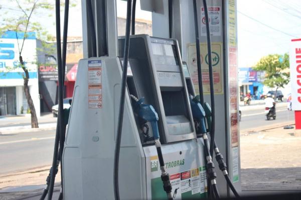 Nove postos são autuados pelo Procon no Piauí