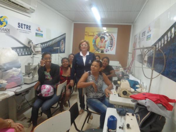 Caminh&atilde;o do Programa Qualifica Piau&iacute; chega &agrave; cidade de Floriano.(Imagem:FlorianoNews)