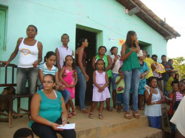 comunidade reunida para missa(Imagem:reda&ccedil;&atilde;o)