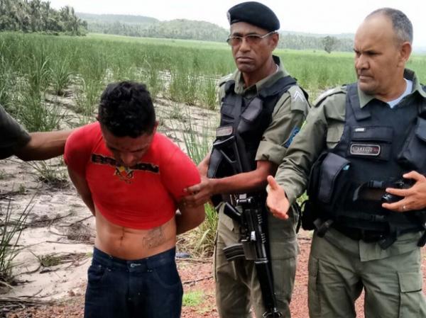 Foragido de presídio do Piauí é preso pela PM após cometer assalto