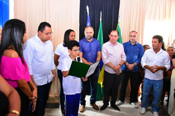 Vereadores de Floriano participam do lançamento do projeto "Floriano: Conhecer e se Apaixonar"