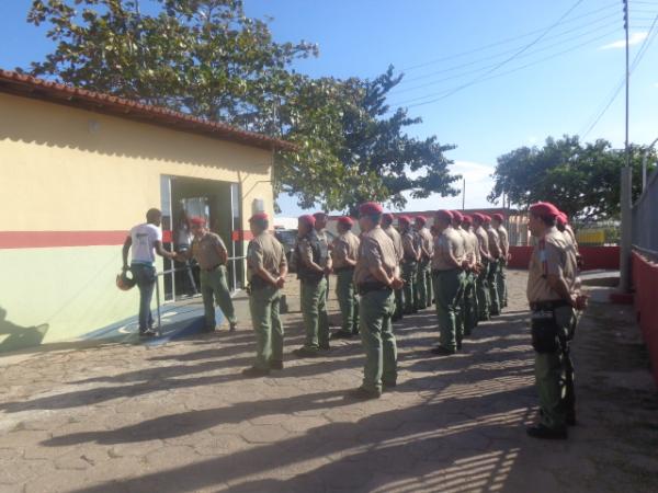 Ronda Cidadão de Floriano recebe visita do Comandante do BPCom