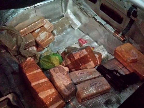 Polícia Civil prende quadrilha com R$ 300 mil, pistolas e crack em Teresina
