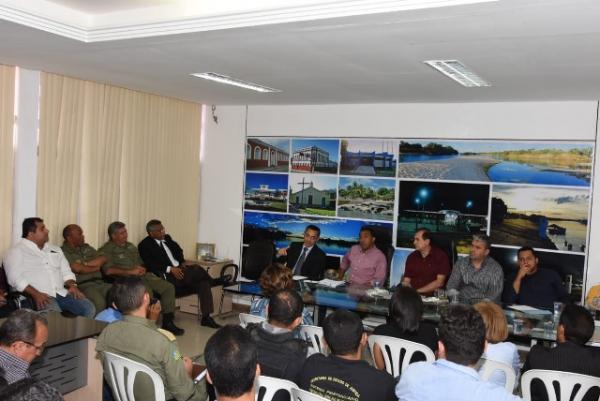  Prefeitura Municipal promove reuni&atilde;o com entidades competentes para discurtir seguran&ccedil;a p&uacute;blica.(Imagem:SECOM)