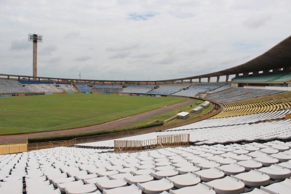 Albert&atilde;o recebe ajustes antes da partida entre Piau&iacute; e Moto Club pela Copa do Nordeste.(Imagem:Ant&ocirc;nio Fontes)