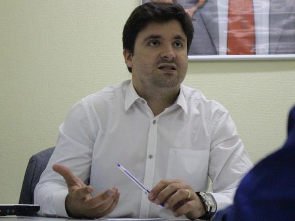 Delegado Cadena J&uacute;nior fala sobre roubos a ve&iacute;culos no Piau&iacute;.(Imagem:Fernando Brito/G1)