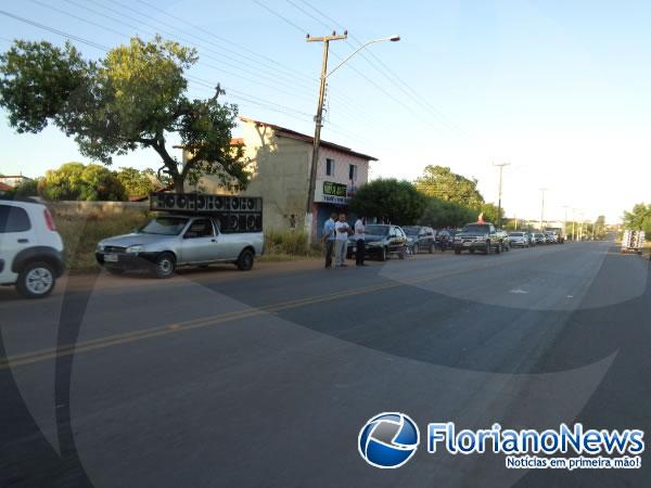 Motoristas realizam tradicional carreata de S&atilde;o Crist&oacute;v&atilde;o em Floriano.(Imagem:FlorianoNews)