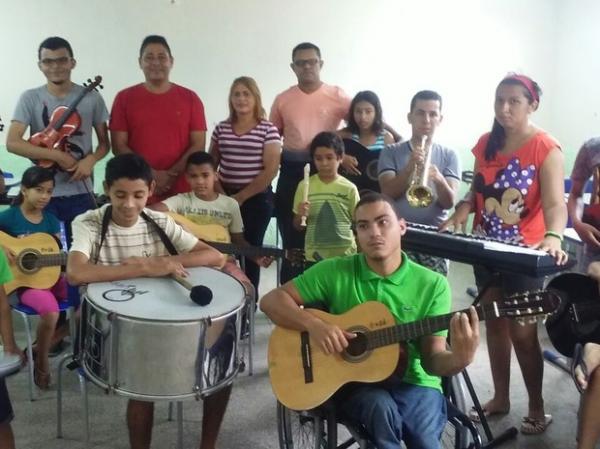 Banda Eficiente funciona &agrave; base de doa&ccedil;&otilde;es.(Imagem:Fernando Brito/G1)