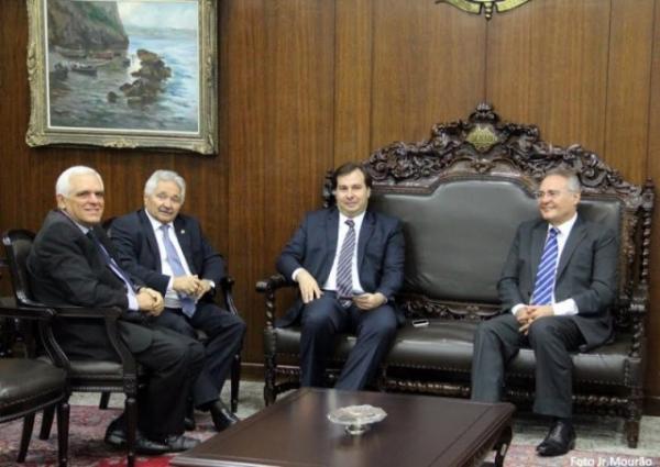 Themístocles se reúne com Rodrigo Maia e Renan Calheiros