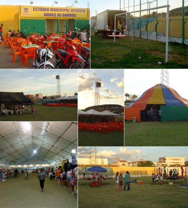 Gramado do est&aacute;dio foi usado para evento liter&aacute;rio.(Imagem: Idelfran Monteiro)