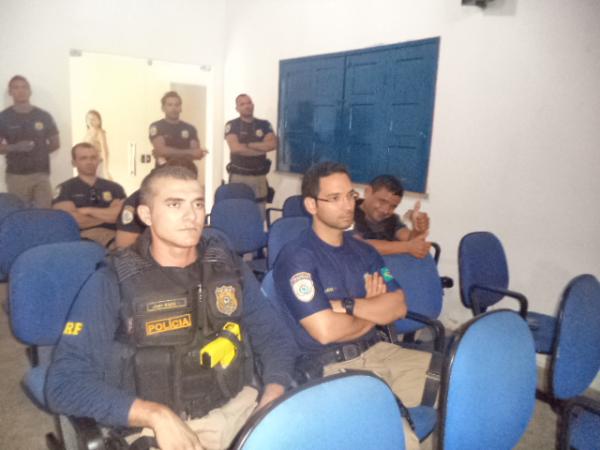 Pol&iacute;cia Rodovi&aacute;ria Federal promove curso de capacita&ccedil;&atilde;o para agentes de tr&acirc;nsito.(Imagem:FlorianoNews)