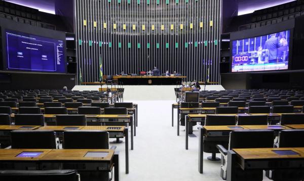 Câmara retoma análise de MP sobre crédito a pequenas e médias empresas