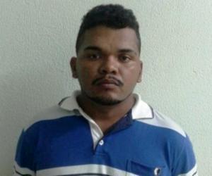 Homem é preso após roubar celulares dentro de ônibus e esconder nas nádegas