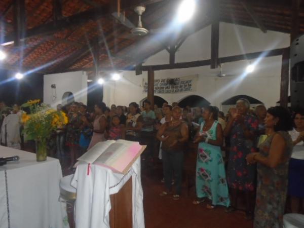 Festejo de Santa Cruz &eacute; encerrado com prociss&atilde;o e missa solene em Floriano.(Imagem:FlorianoNews)