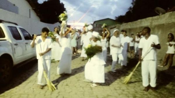 Grupo Yle As&eacute; Bab&aacute; Lok&ecirc; realiza primeira Lavagem da Ladeira em Floriano.(Imagem:FlorianoNews)