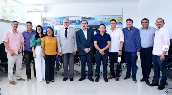 Campus de Floriano recebe visita do Reitor e de representantes da UFPI