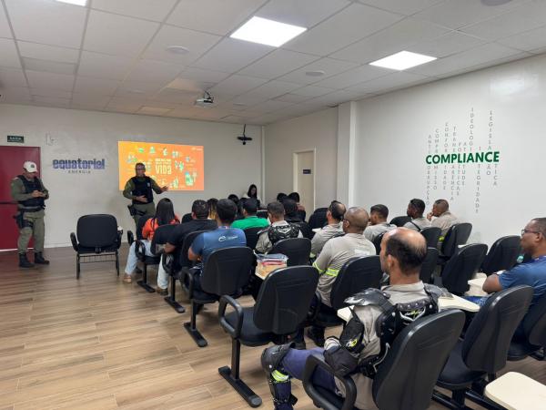 3º BPM realiza palestra sobre segurança no trânsito para motociclistas na Equatorial Piauí