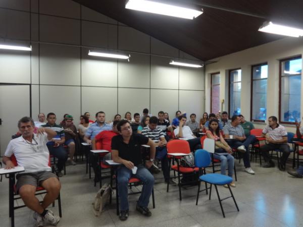 SINDIFPI promoveu Assembleia Geral com professores do Campus Floriano