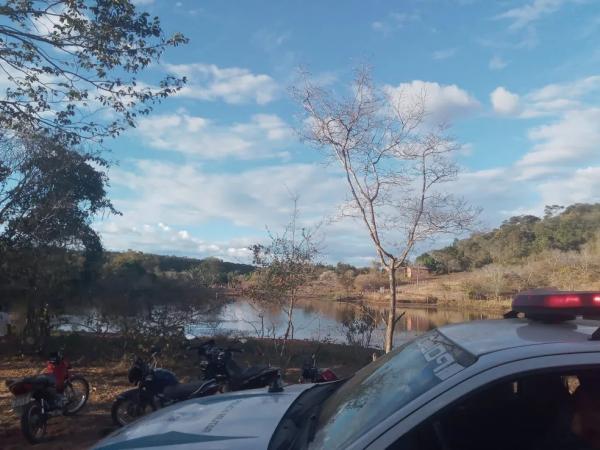 Dois jovens morrem afogados em açude na Zona Rural de Elesbão Veloso