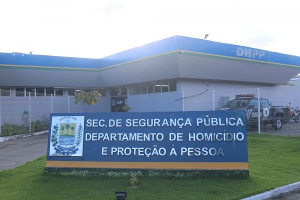 Homem é morto a tiros dentro da casa da namorada na Zona Leste de Teresina
