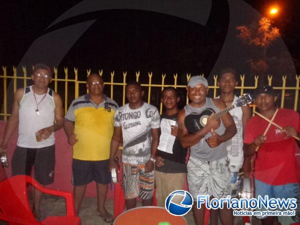 Gavi&otilde;es da Fiel lan&ccedil;a samba enredo para homenagear o Rep&oacute;rter Amarelinho.(Imagem:FlorianoNews)