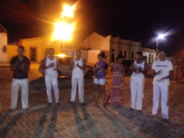 Capoeiristas celebram Semana da Consci&ecirc;ncia Negra com roda de capoeira em Floriano.(Imagem:FlorianoNews)