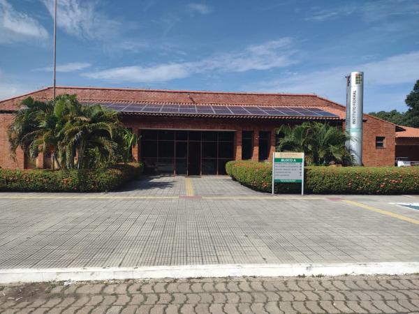 Pesquisa do Campus Floriano conquista prêmio em congresso de Informática na Educação