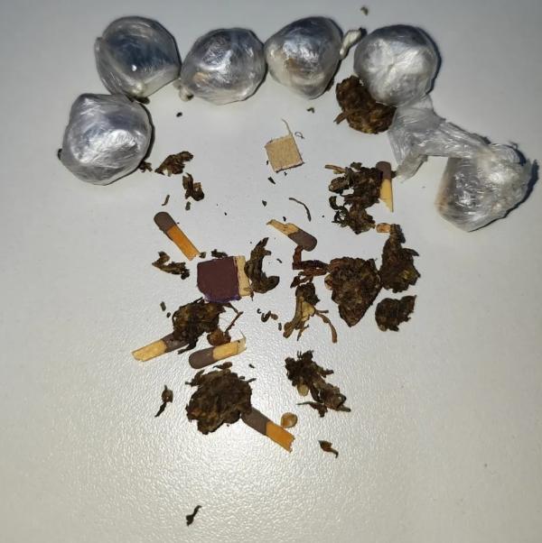 Mulher é presa ao tentar entrar com maconha escondida nas partes íntimas em presídio de Altos
