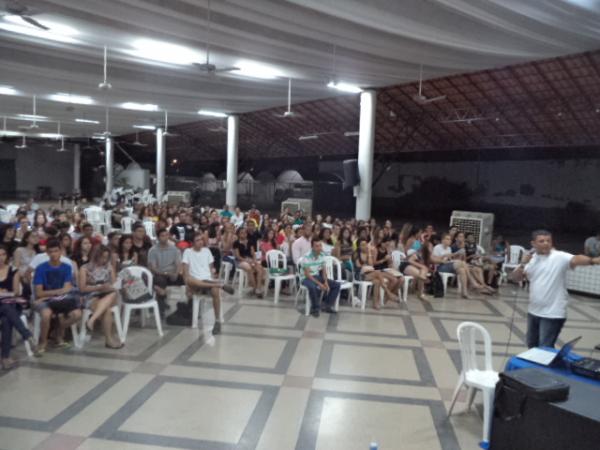 Colégio Impacto prepara alunos para o Enem 2016