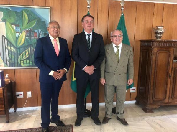Gostei muito dele, diz Bolsonaro sobre encontro com Doutor Pessoa