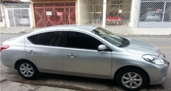 Dentista tem carro roubado após sofrer sequestro relâmpago em Teresina